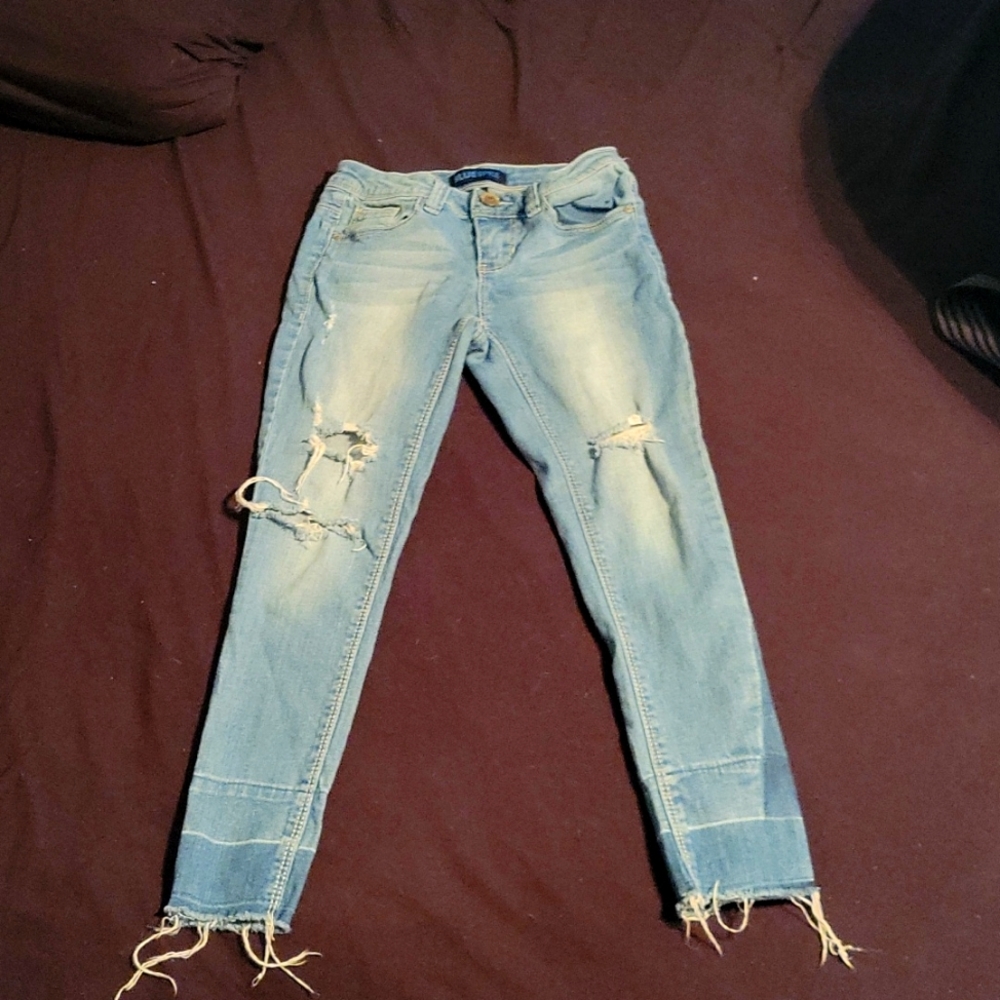 Girl's size 8 skinny ripped jeans